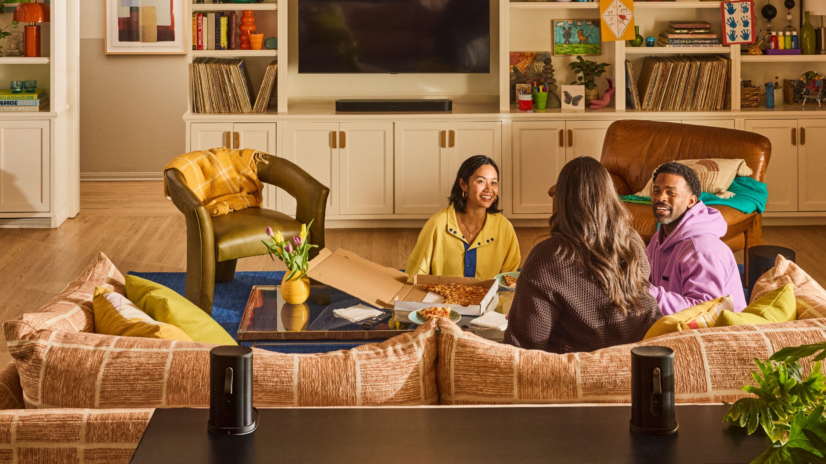 Comment utiliser les enceintes portables Sonos pour le son surround de votre home cinéma