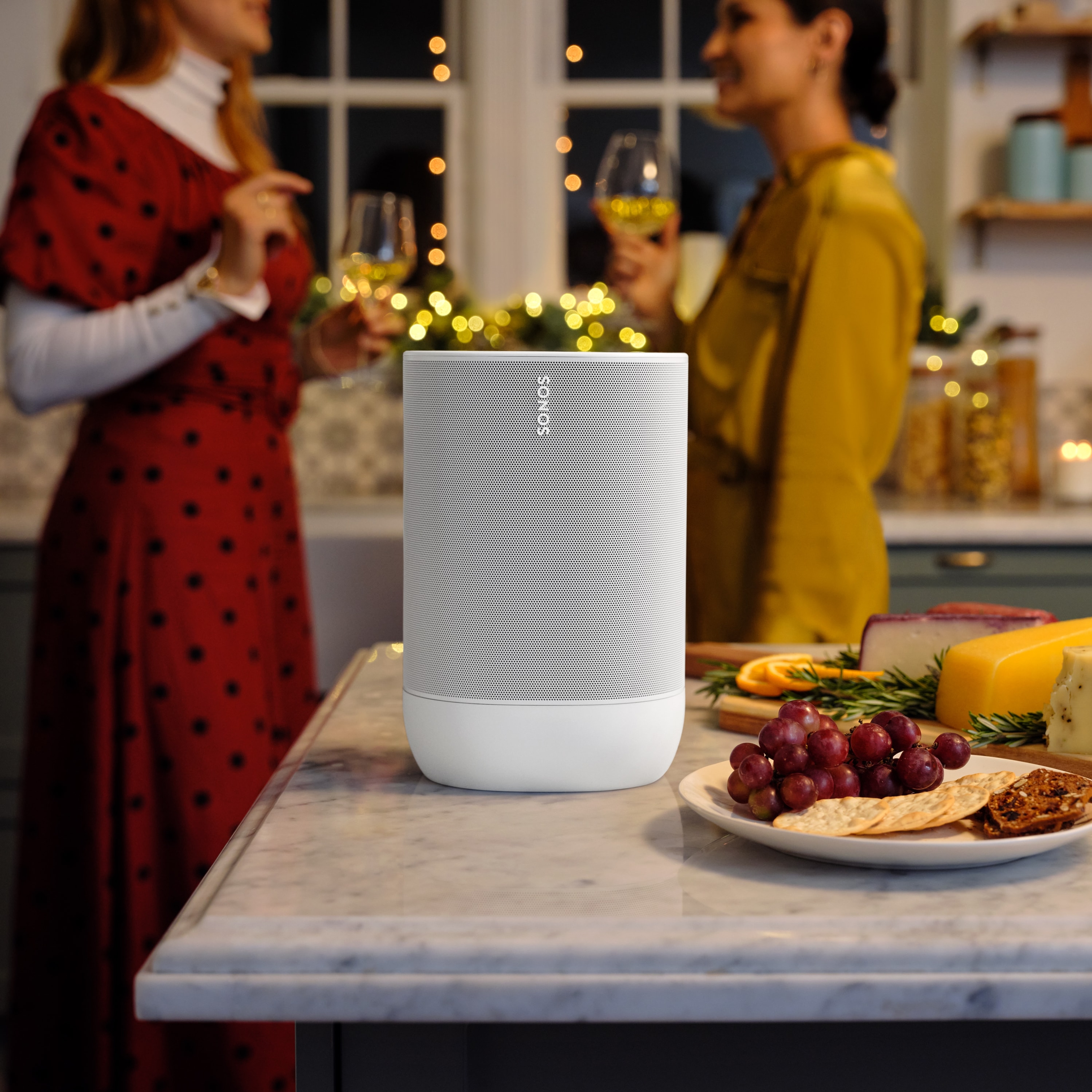 White Move in the kitchen