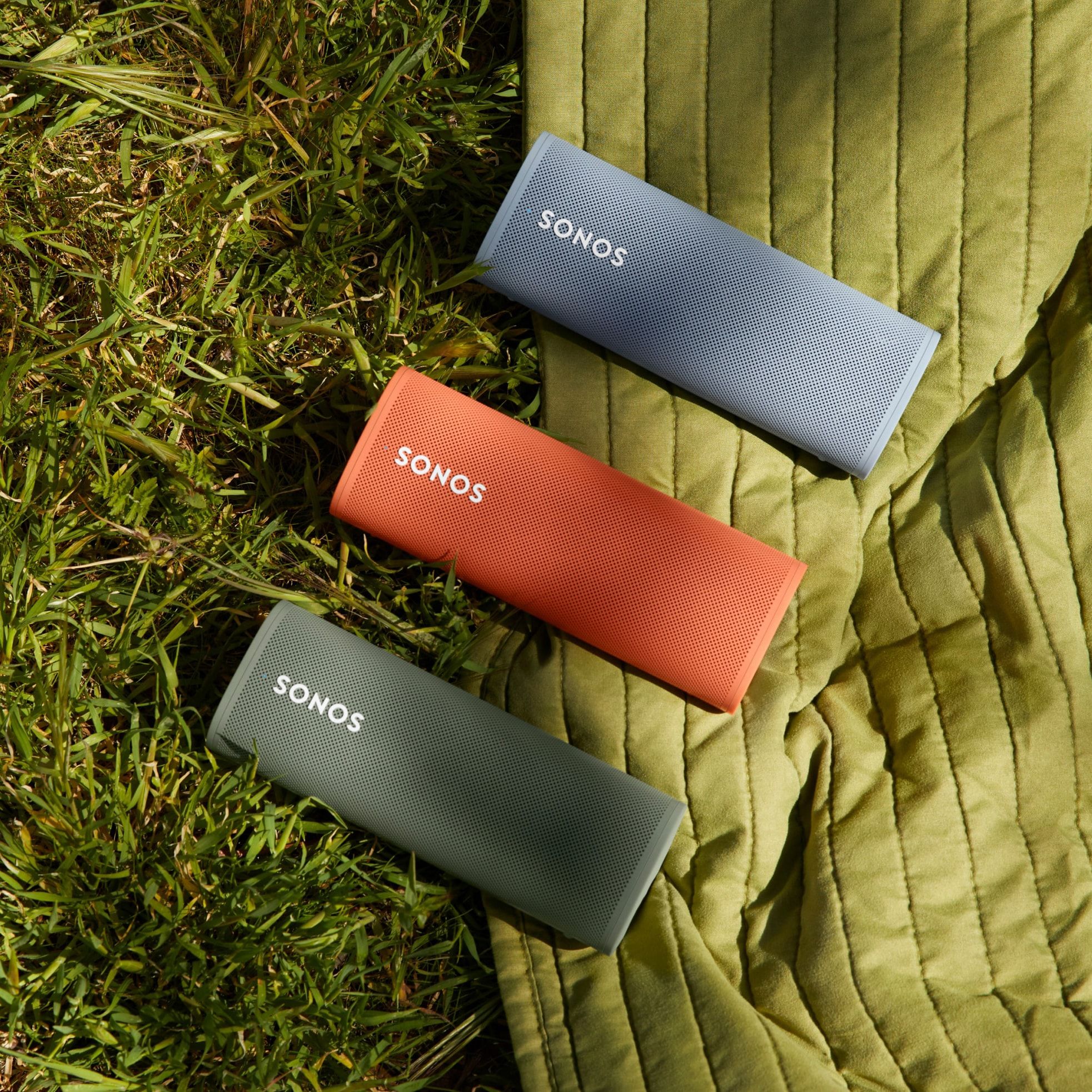 Roam: Portable Waterproof Bluetooth Speaker | Sonos