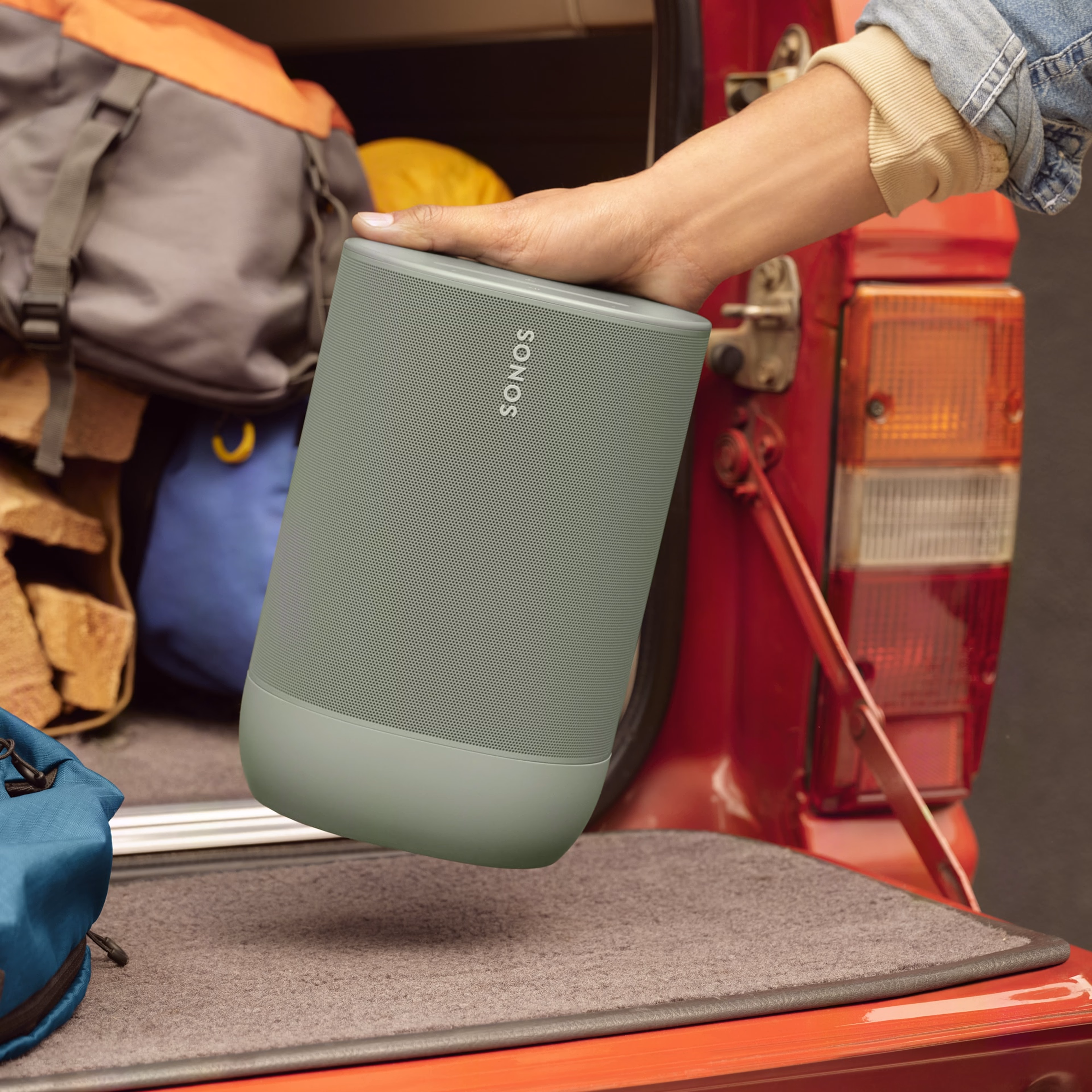 Wytrzymała konstrukcja Move 2 sprawia, że to doskonały towarzysz weekendowych wyjazdów pod namiot