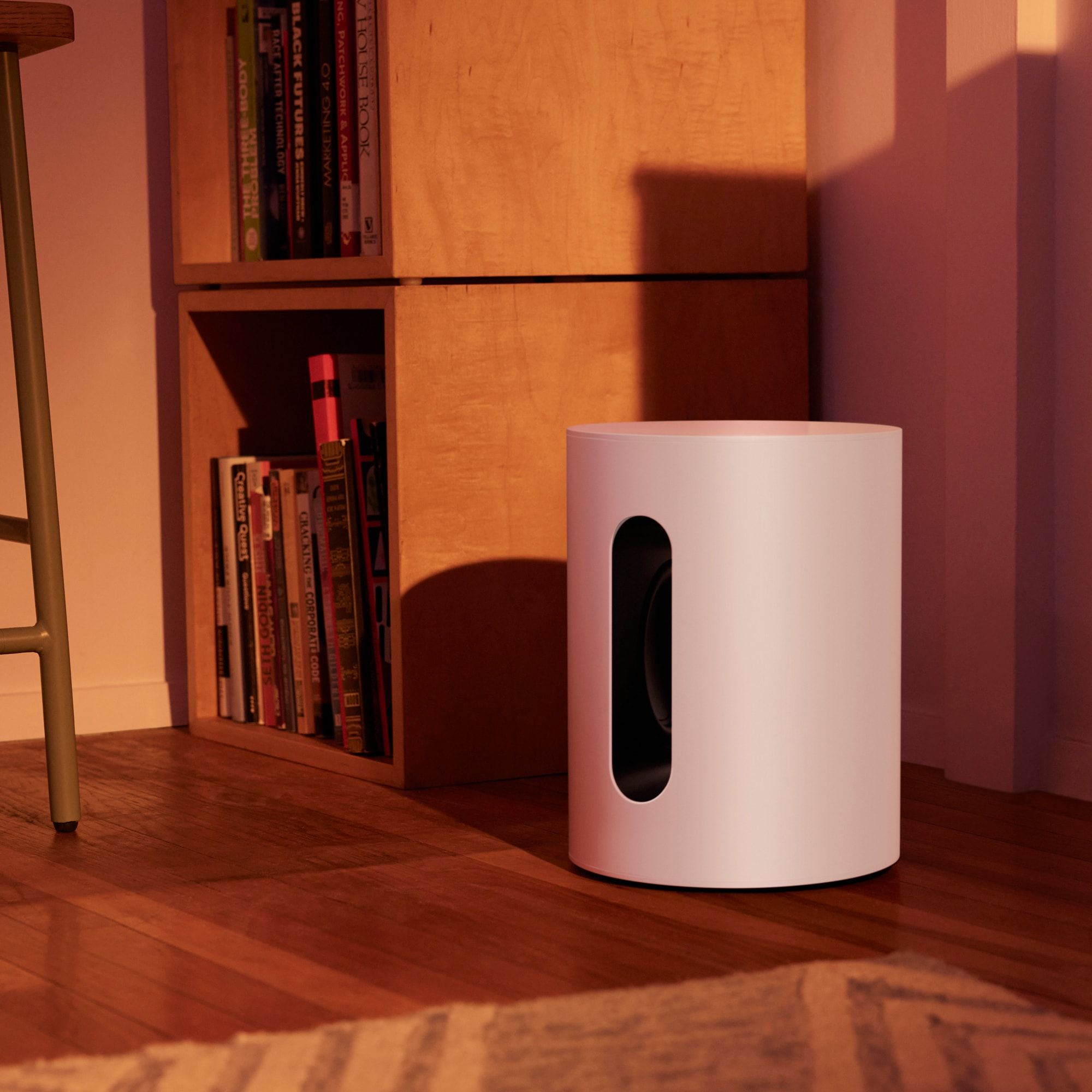 新品未開封　Sonos sub mini 白　サブウーファー Sonos Sub Mini：コンパクトでも重厚な低音のサブウーファー | Sonos