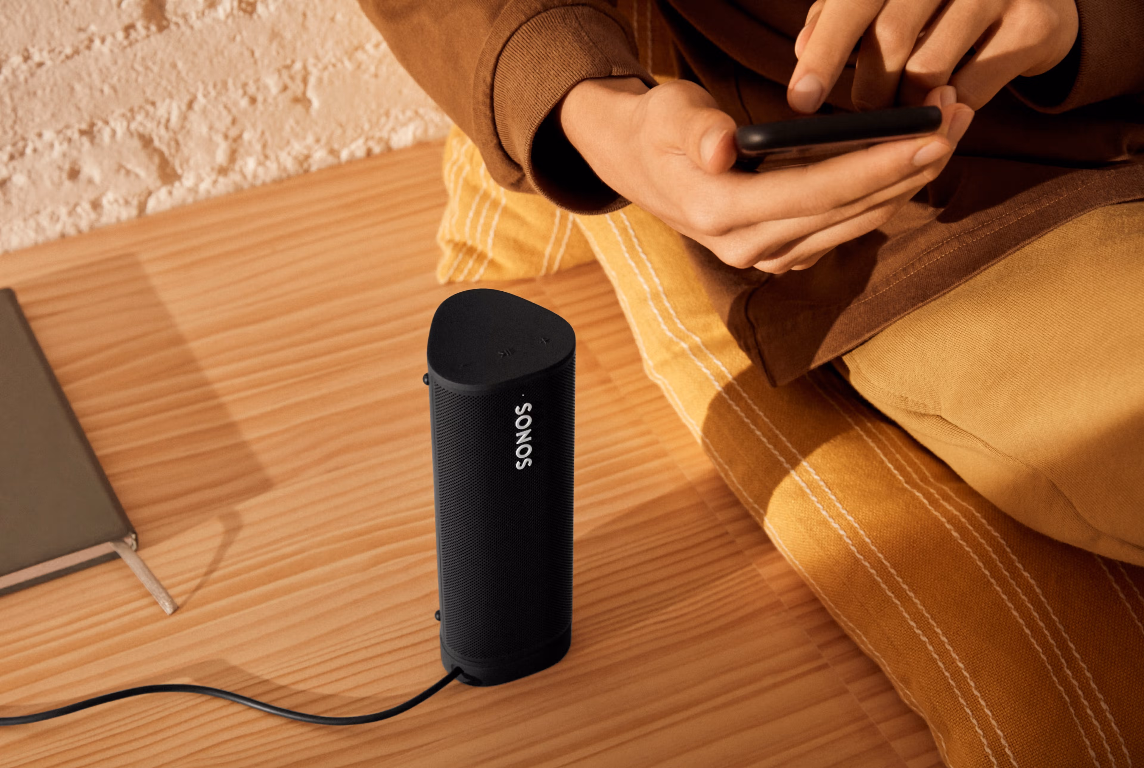 Roam Shadow Black controllato dall’app Sonos
