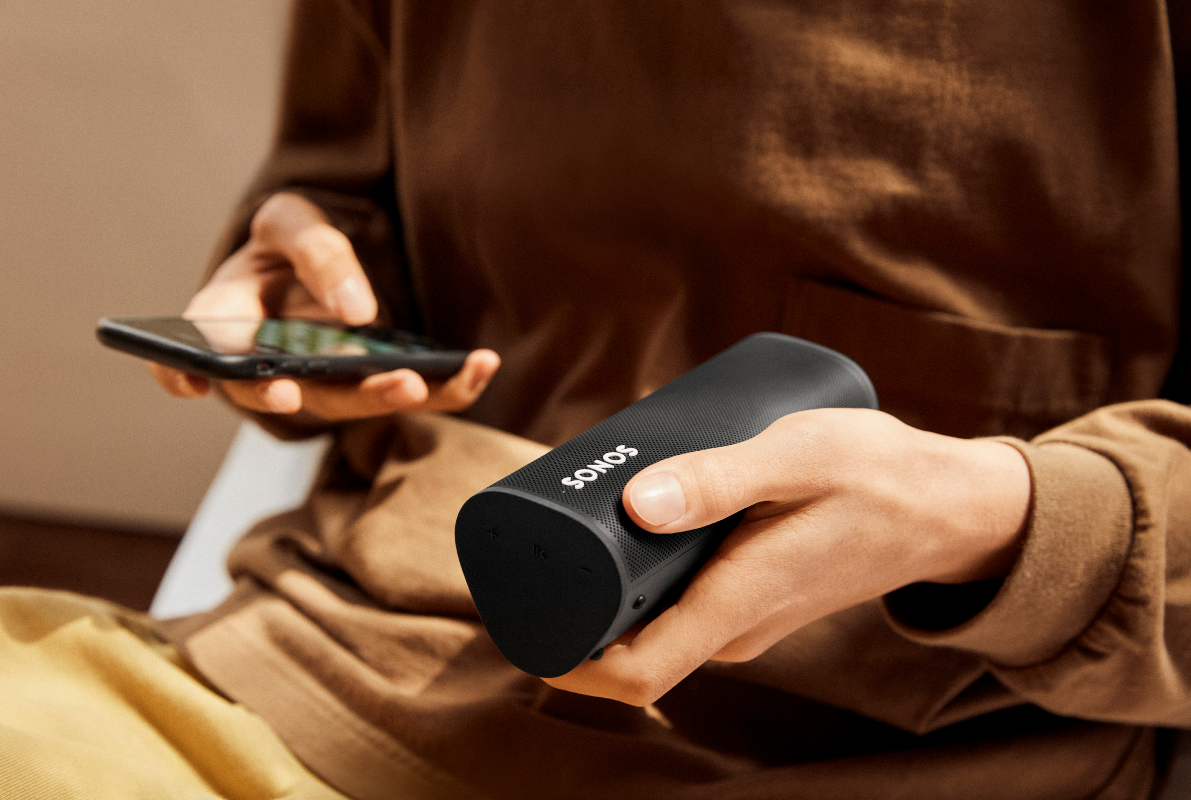 Roam: A Portable Waterproof Smart Speaker | Sonos